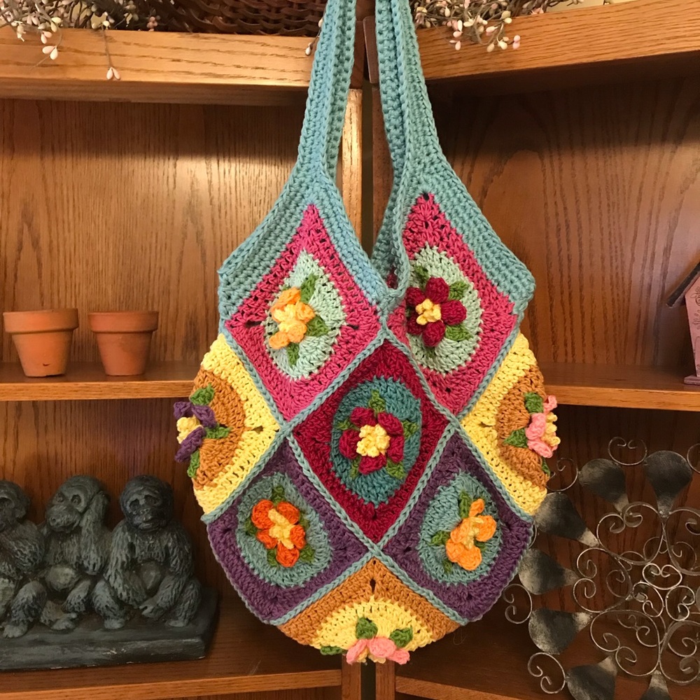 Monet’s Garden inspired crocheted tote bag